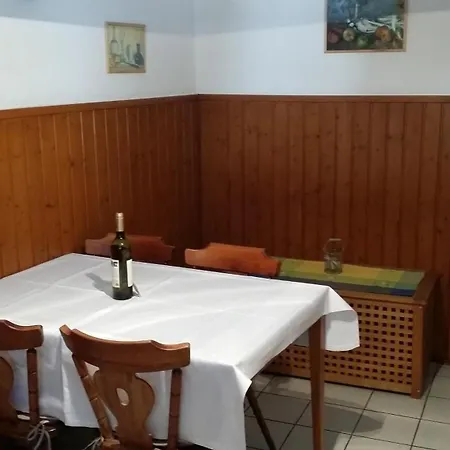 Weingut Landmann דירה פרייבורג